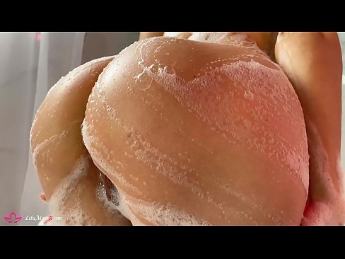 ❤️ Donkerkop masturbeer poes met vibrator tot intense orgasme in stort ️ Seksvideo op af.tube-sexer-com.ru ❤