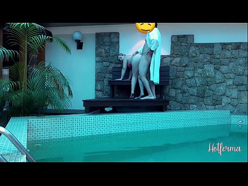 ❤️ Baas nooi bediende swembad toe, maar kon nie 'n warm weerstaan ​​nie ️ Seksvideo op af.tube-sexer-com.ru ❤